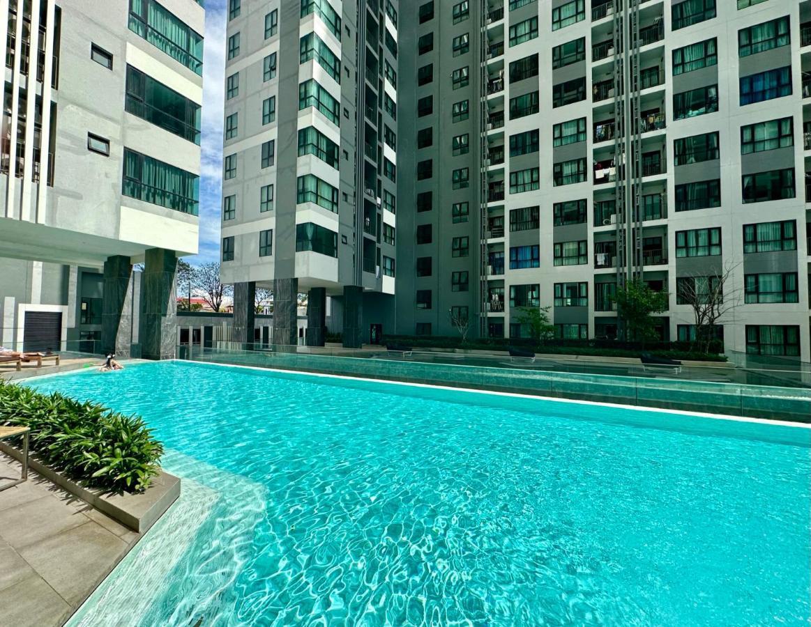 Best Location Condo With Swimming Pool, Gym, Sauna, Washing Mashine, Fast Internet In Central Of Патая Екстериор снимка
